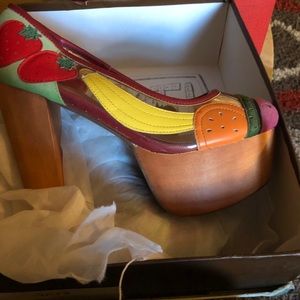 Jeffery Campbell fruit bowl new size 8